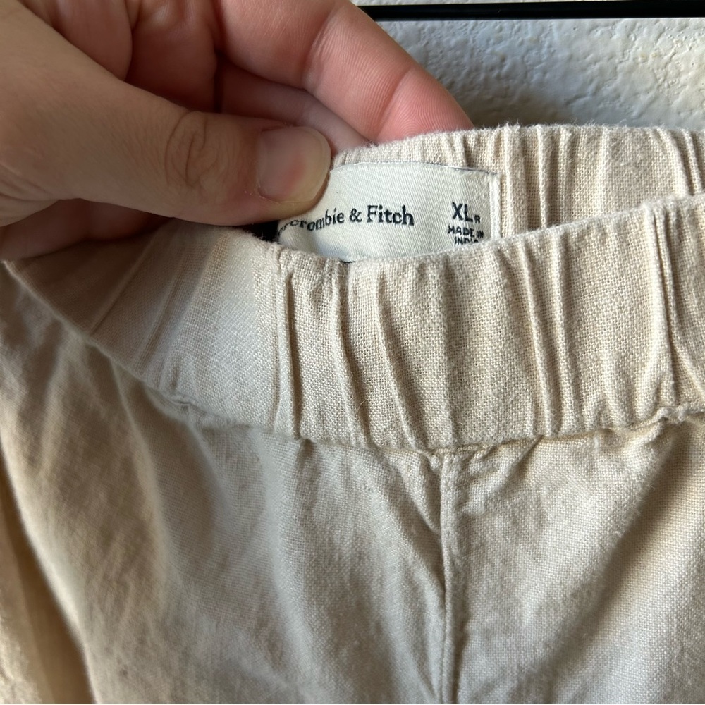 Abercrombie & Fitch Linen Wide Leg Pants with Side Slits - Picture 9 of 10